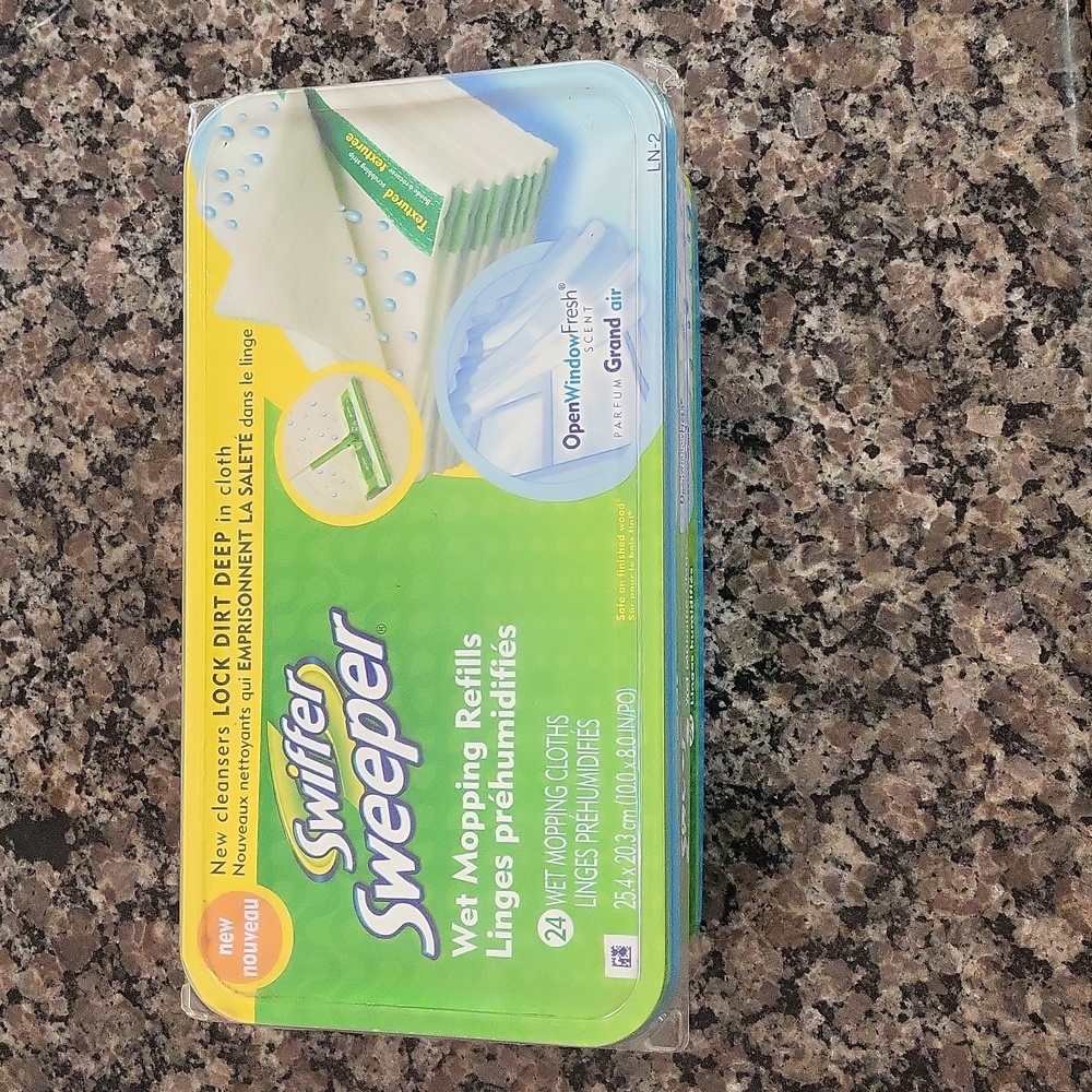 Swifter Sweeper 24 wet mopping cloths new sealed 25.4 in x 20.3